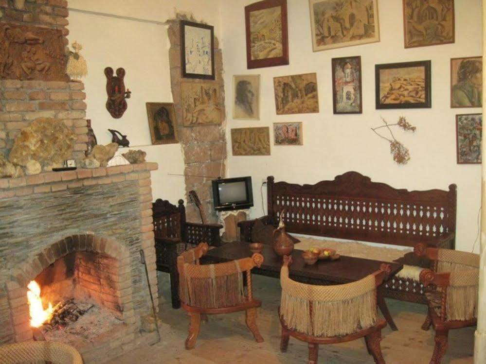 Guest House Gallery Oni Kültér fotó